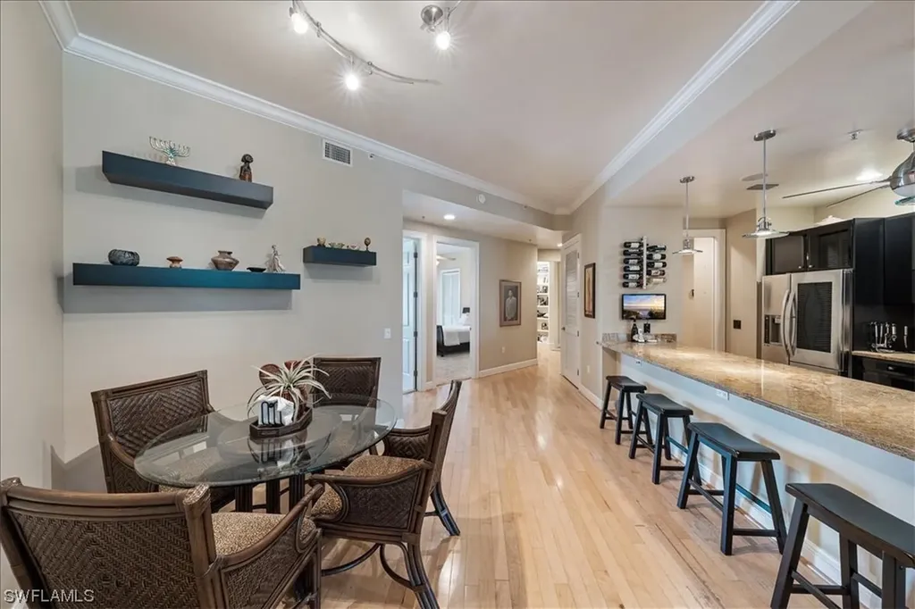 863 9th Avenue S Naples FL 34102
