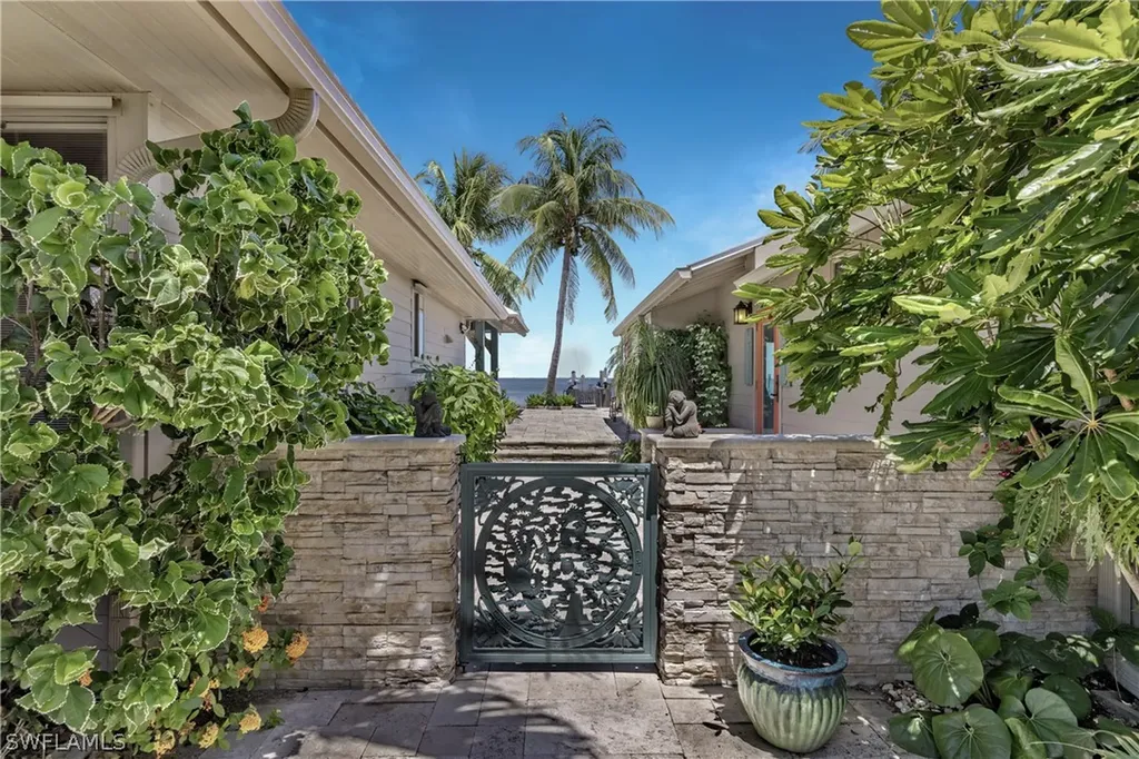14991 Binder Drive Captiva FL 33924
