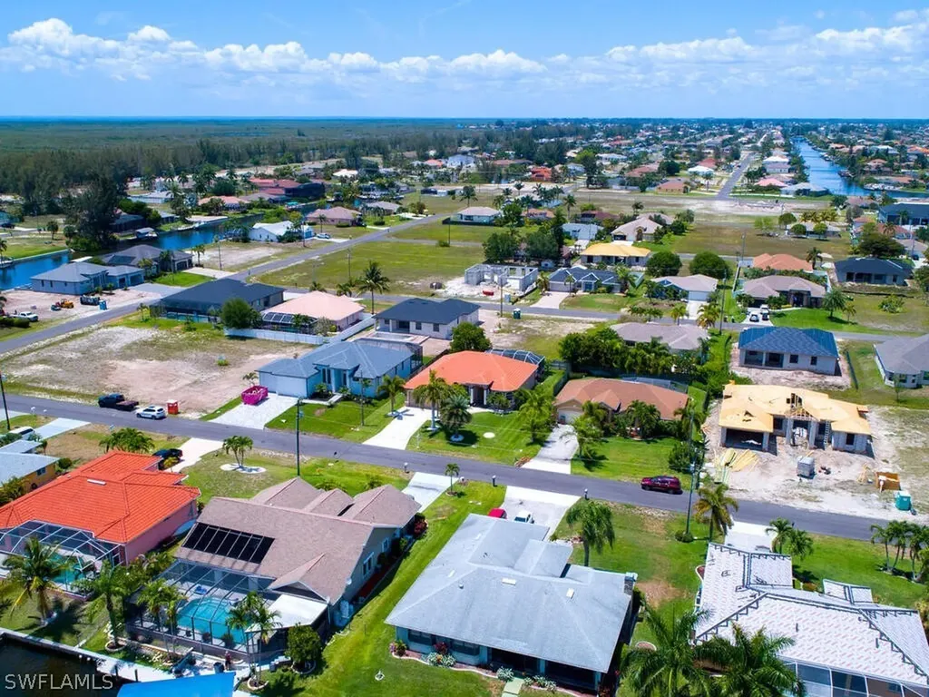 3801 SW 2nd Street Cape Coral FL 33991