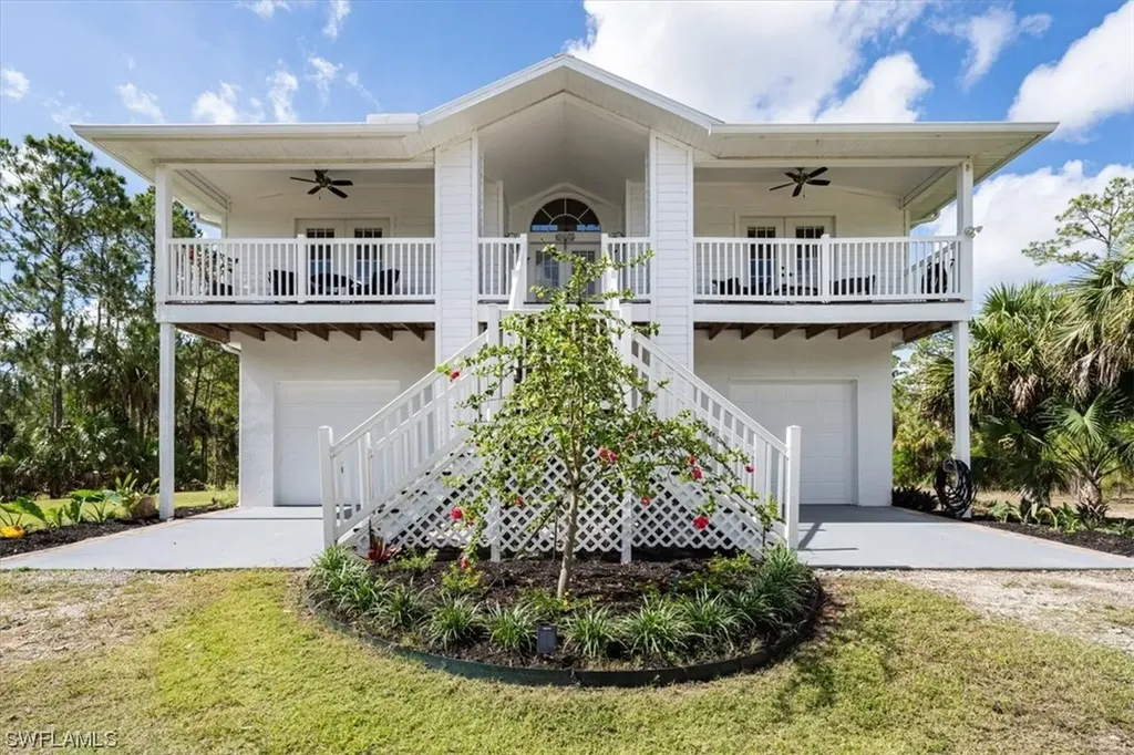 Naples FL, 620 12TH Avenue NE