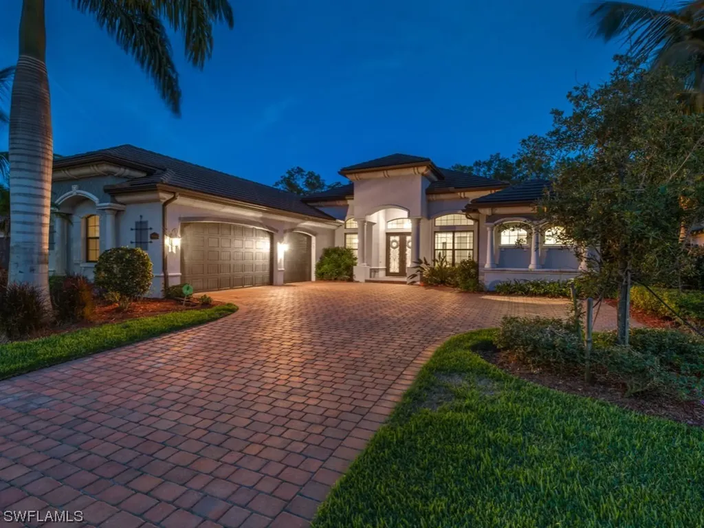9899 Corso Bello Drive Naples FL 34113