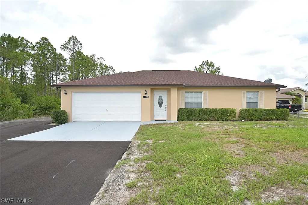 4175 43rd Avenue NE Naples FL 34120