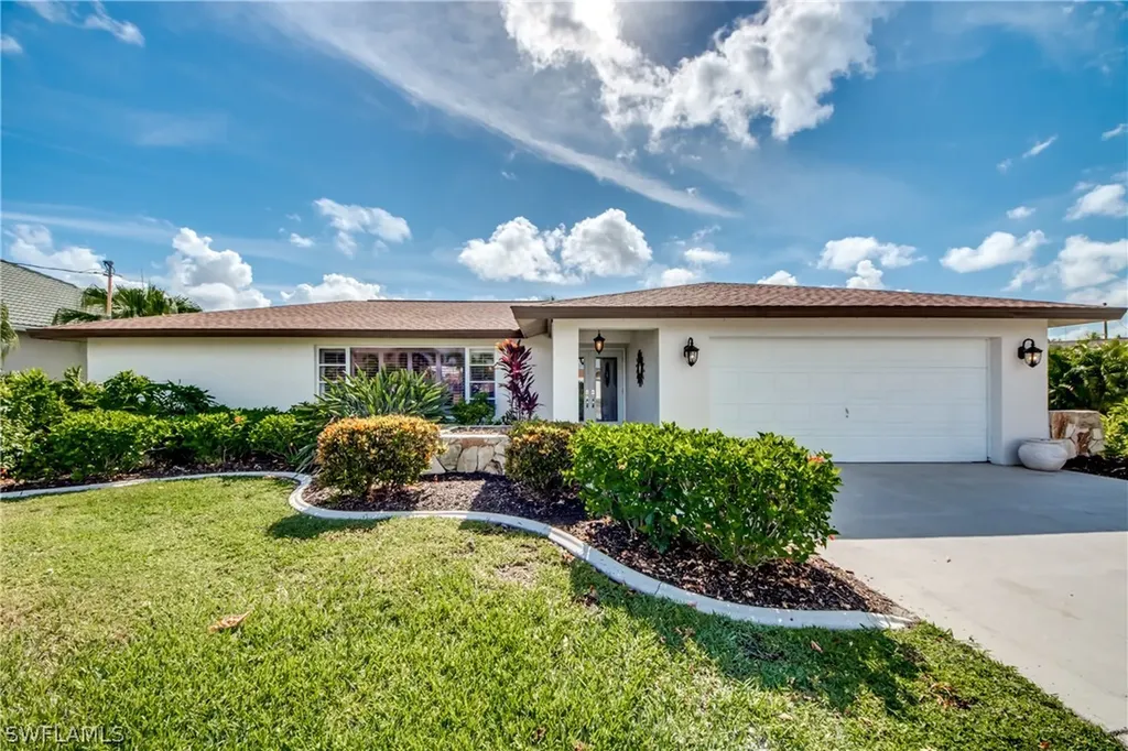 2531 SE 22nd Avenue Cape Coral FL 33904