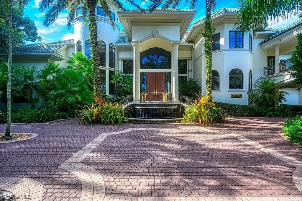 Bonita Springs FL, 27721 Marina Pointe Drive