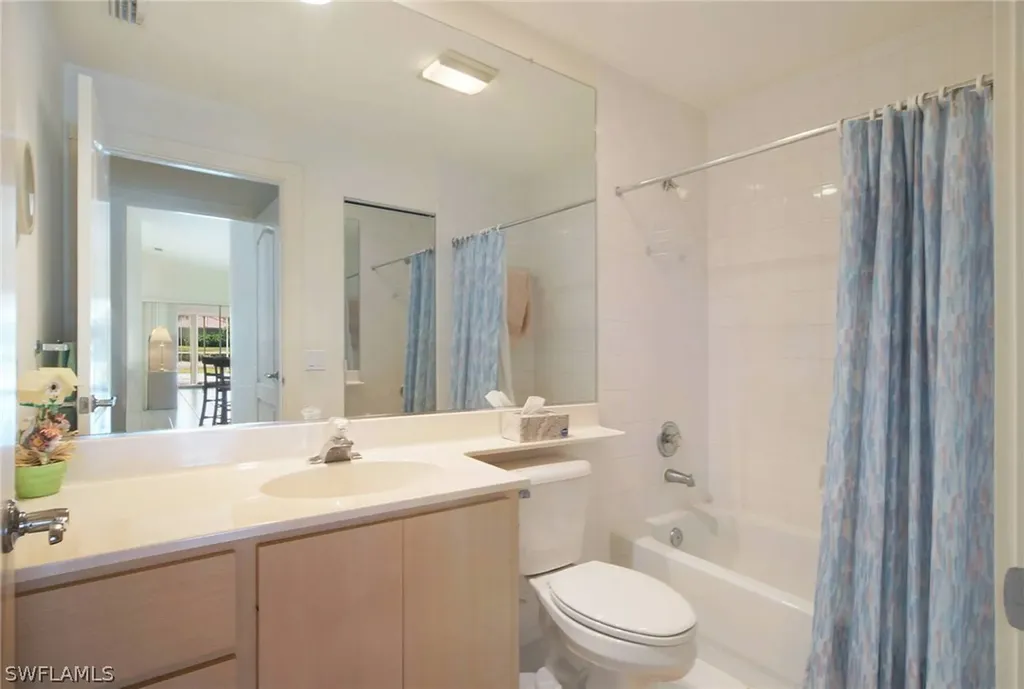 3675 El Segundo Court Naples FL 34109