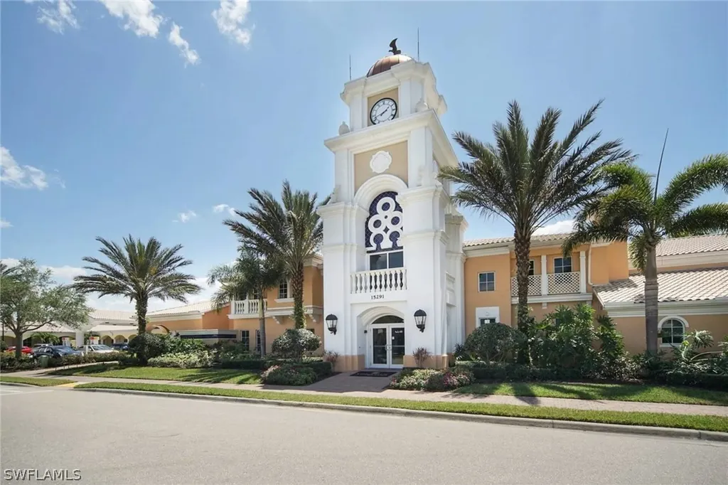 3675 El Segundo Court Naples FL 34109