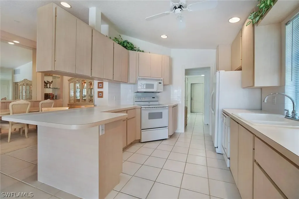3675 El Segundo Court Naples FL 34109