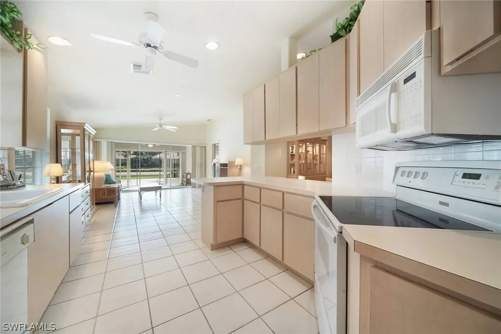 3675 El Segundo Court Naples FL 34109