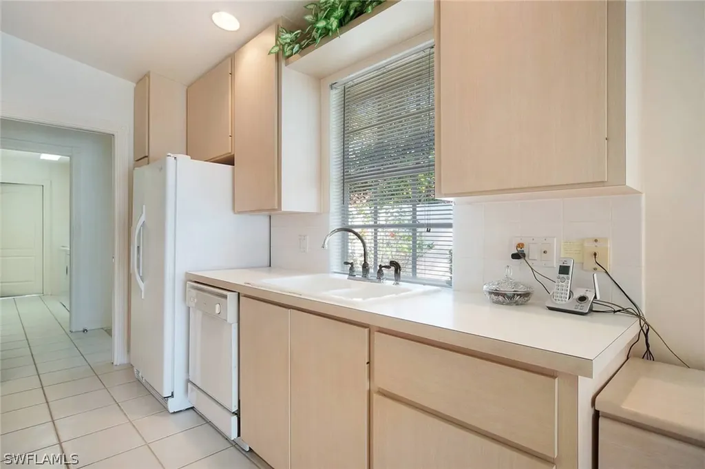 3675 El Segundo Court Naples FL 34109