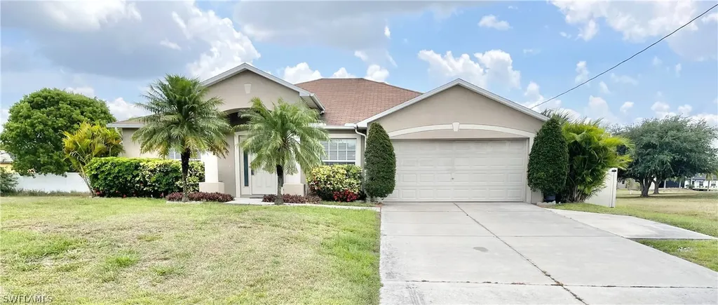 1908 S Gator Circle Cape Coral FL 33909