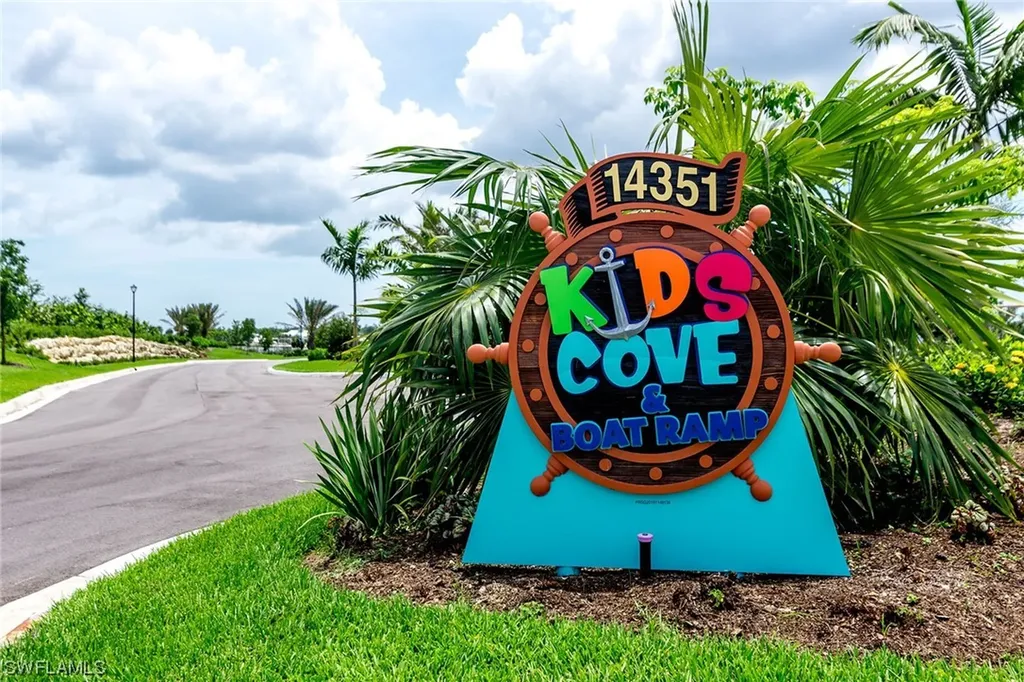 14575 Regatta Lane Naples FL 34114