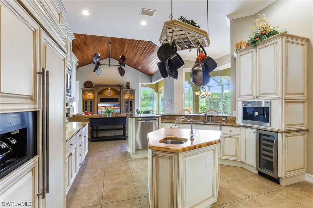 8780 Muirfield Drive Naples FL 34109