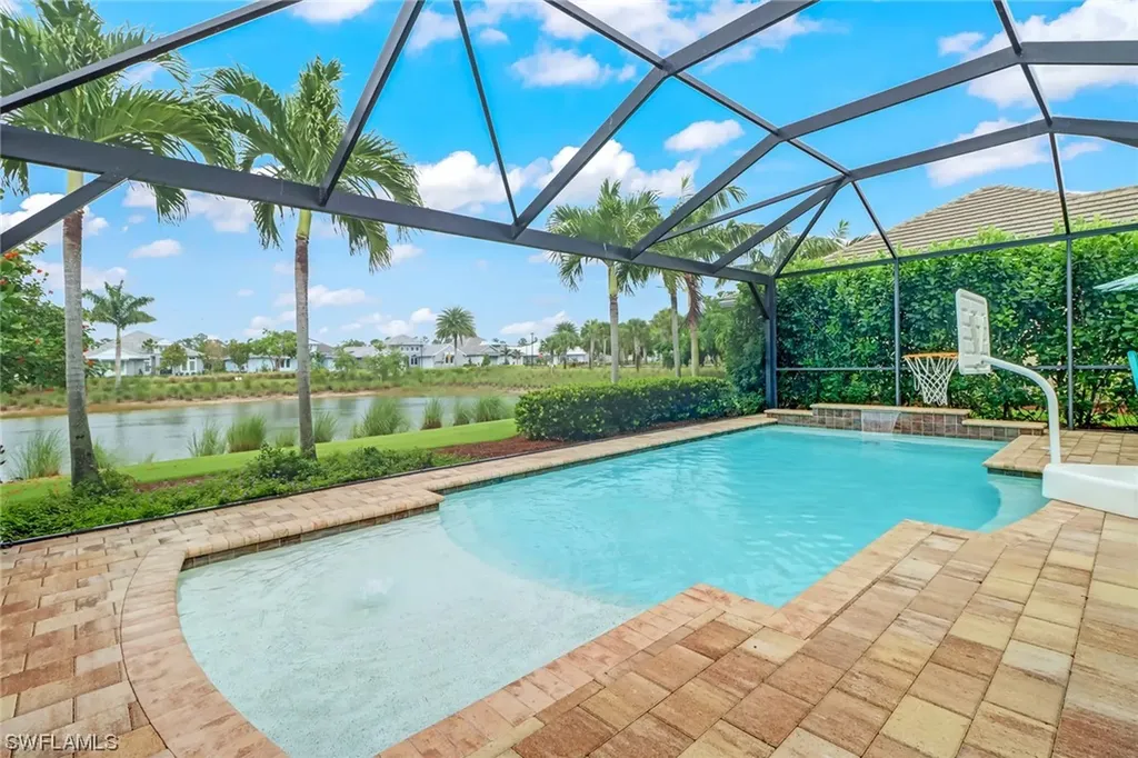 6410 Warwick Avenue Naples FL 34113