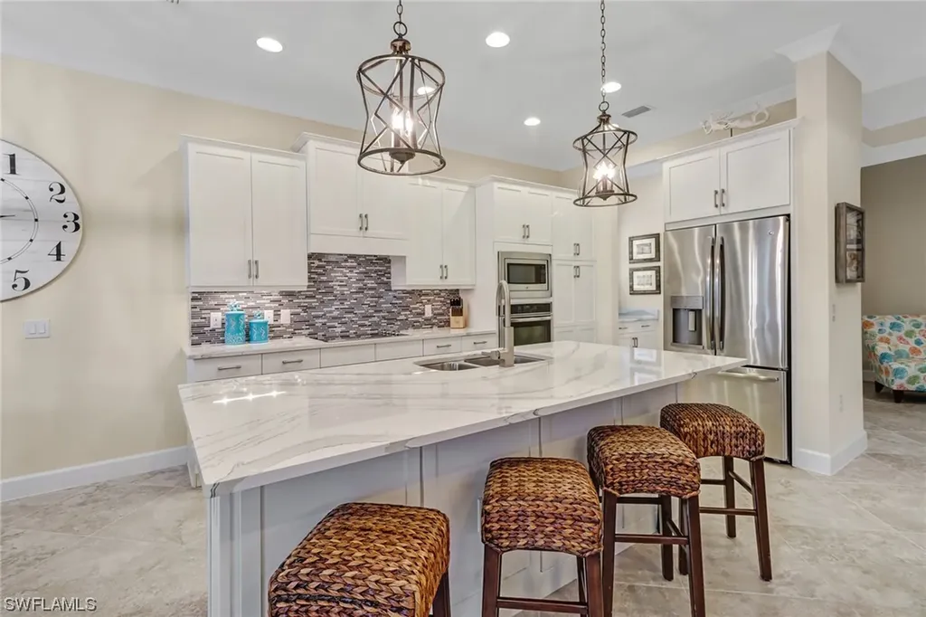 6410 Warwick Avenue Naples FL 34113