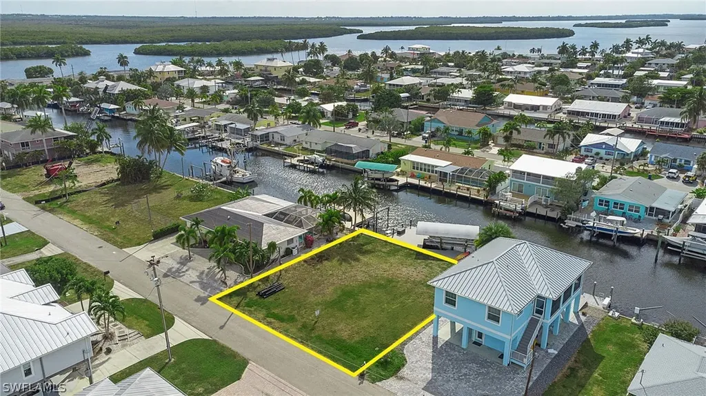 2638 Clyde Street Matlacha FL 33993