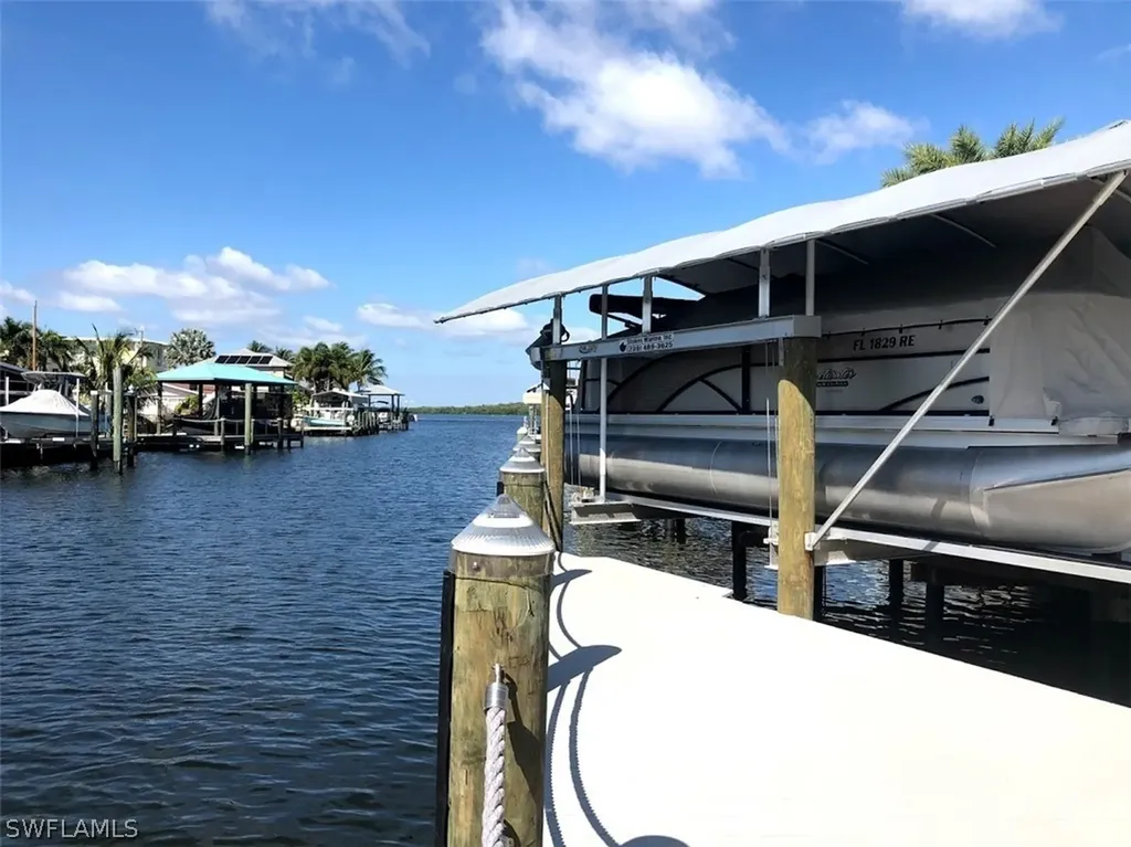 2638 Clyde Street Matlacha FL 33993