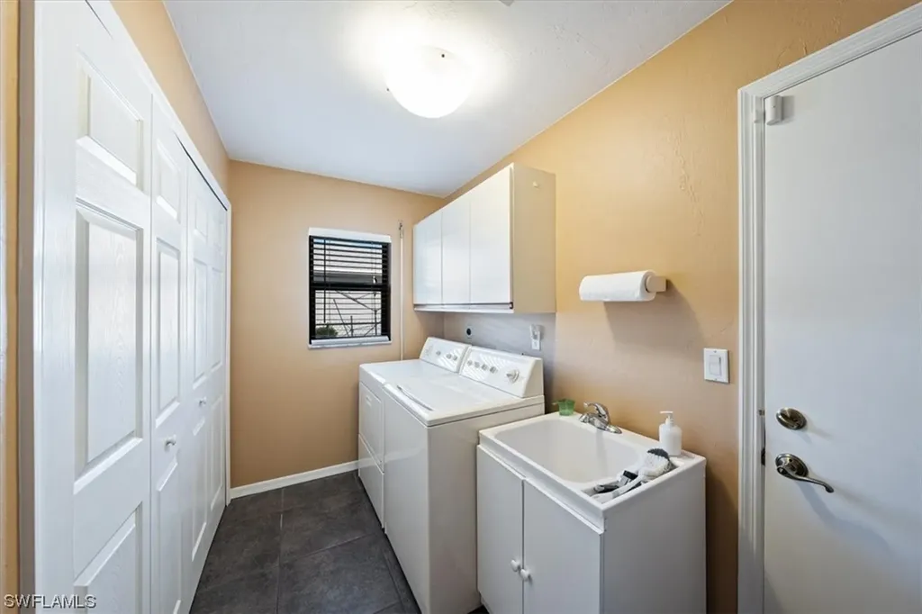 1410 SW 18th Terrace Cape Coral FL 33991