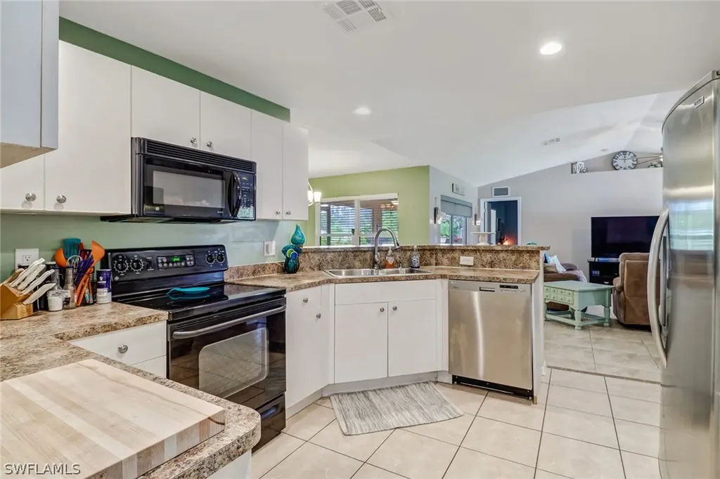 307 NW 13th Avenue Cape Coral FL 33993