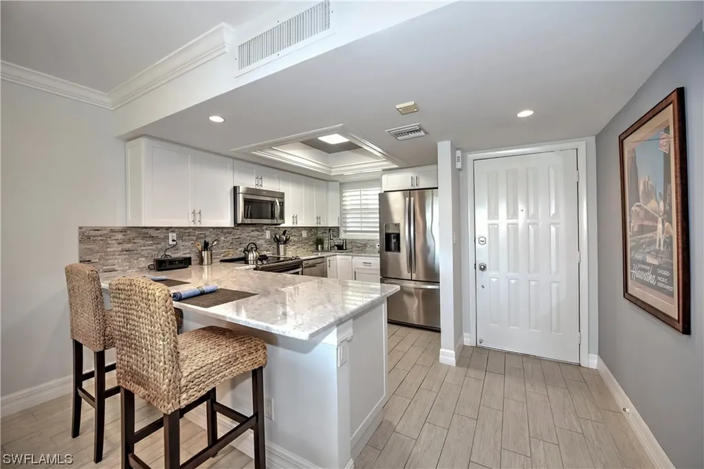 21 High Point Circle E Naples FL 34103