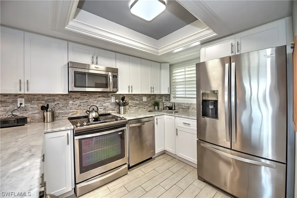 21 High Point Circle E Naples FL 34103