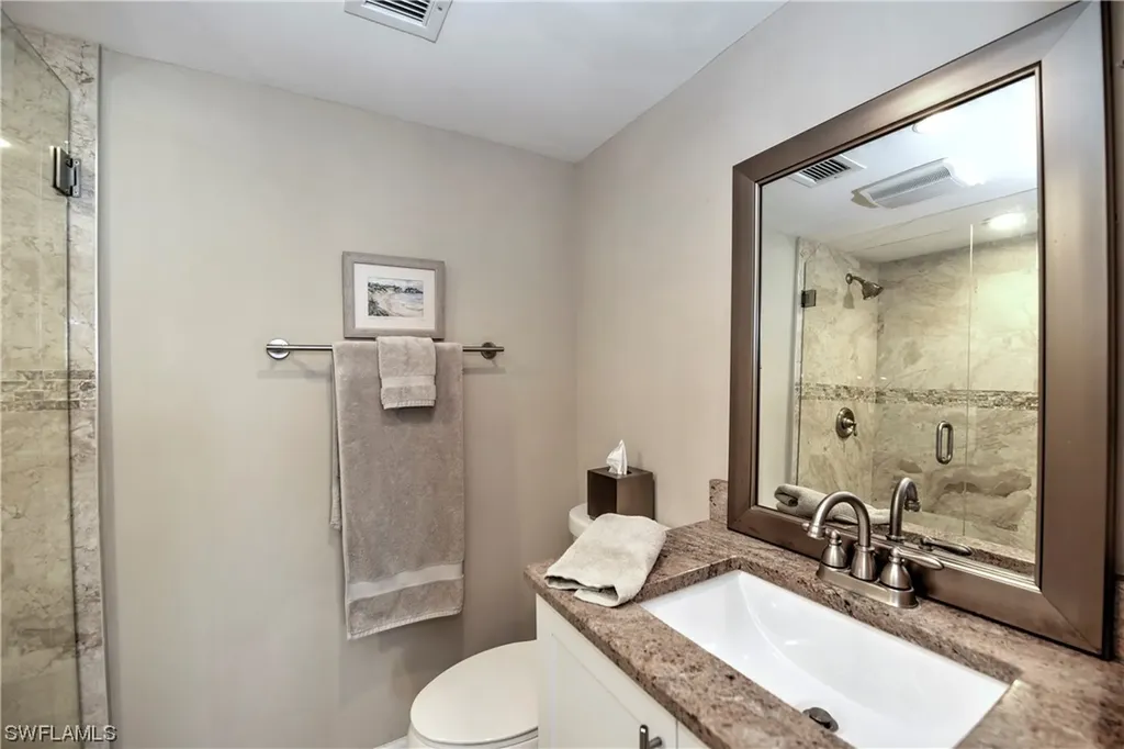21 High Point Circle E Naples FL 34103