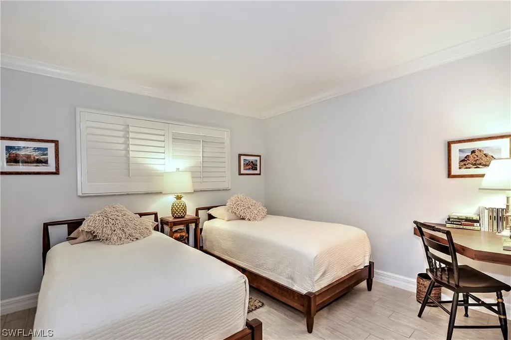 21 High Point Circle E Naples FL 34103