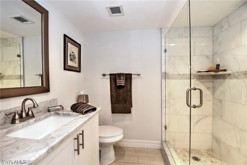 21 High Point Circle E Naples FL 34103