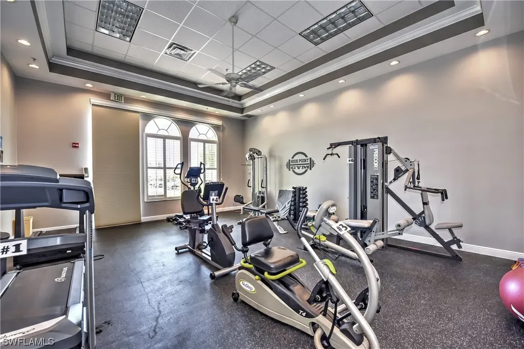 21 High Point Circle E Naples FL 34103