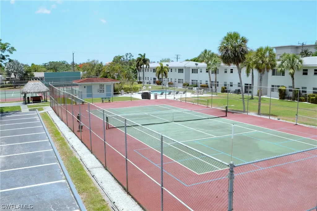 21 High Point Circle E Naples FL 34103