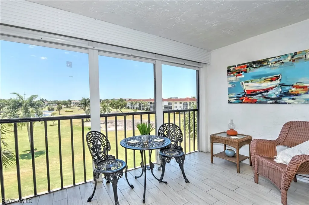 21 High Point Circle E Naples FL 34103