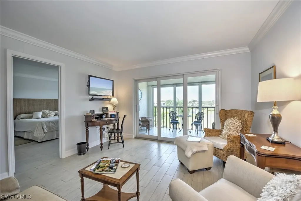 21 High Point Circle E Naples FL 34103