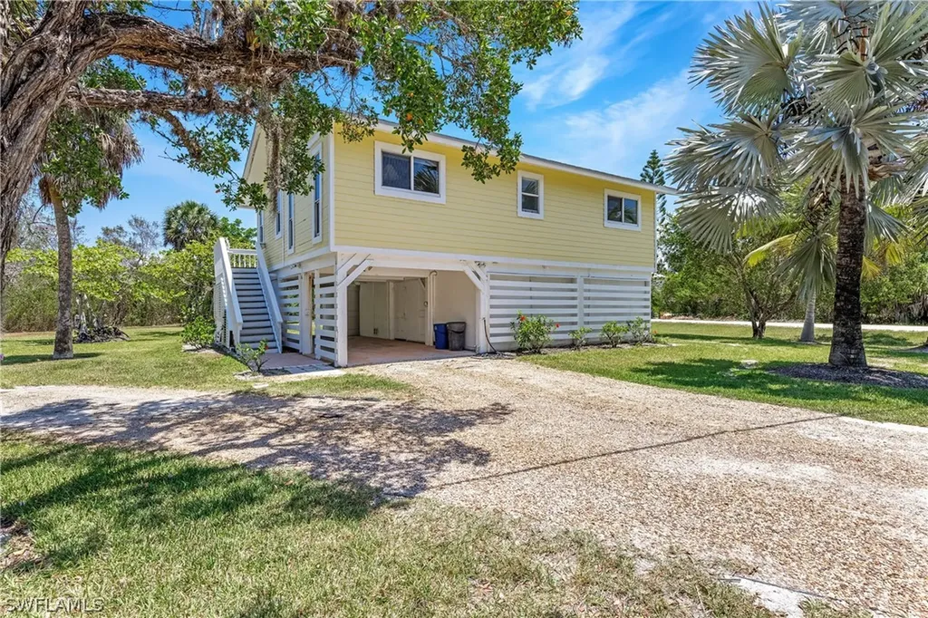 1717 Atlanta Plaza Drive Sanibel FL 33957