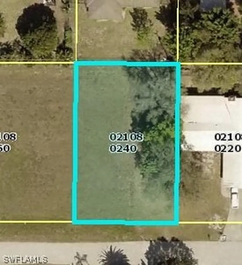 923 Ne 17th Street Cape Coral FL 33909