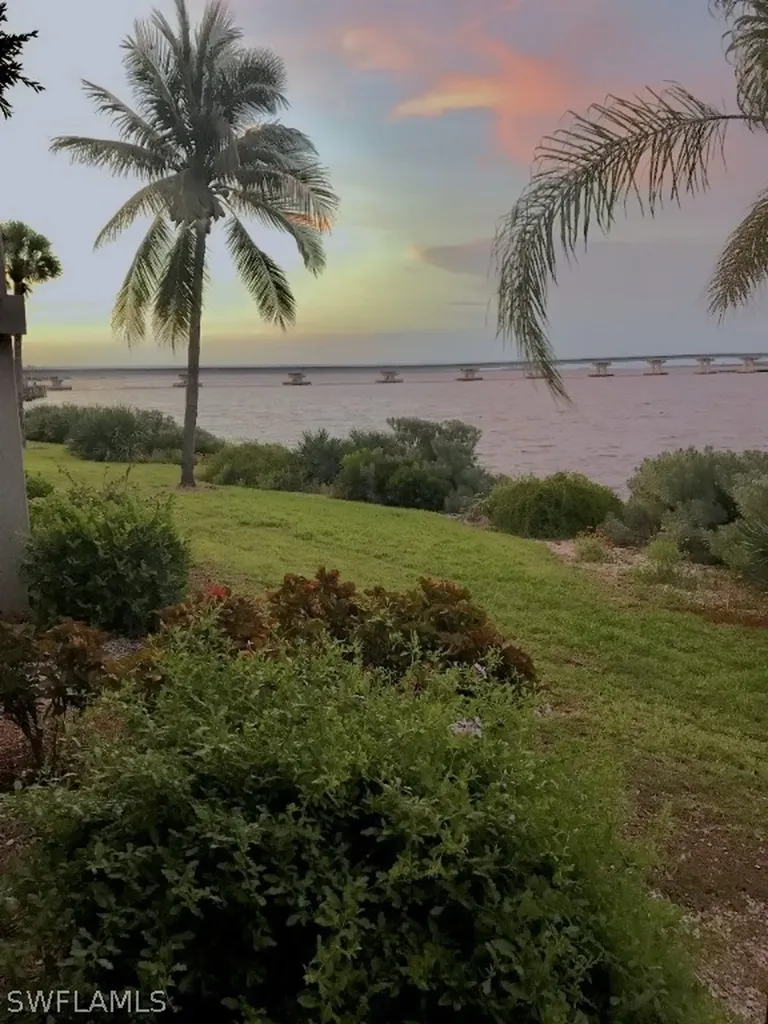 760 Sextant Drive Sanibel FL 33957