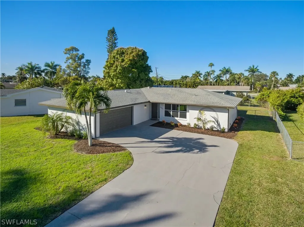 405 Monterey Avenue Cape Coral FL 33904