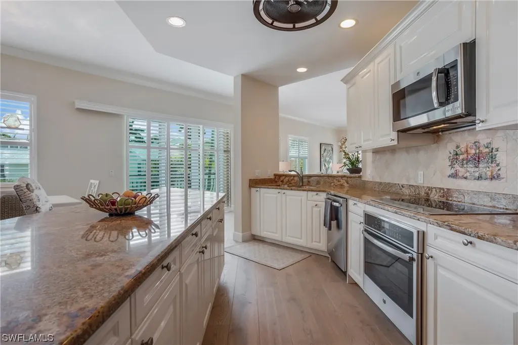 865 9th Avenue S Naples FL 34102