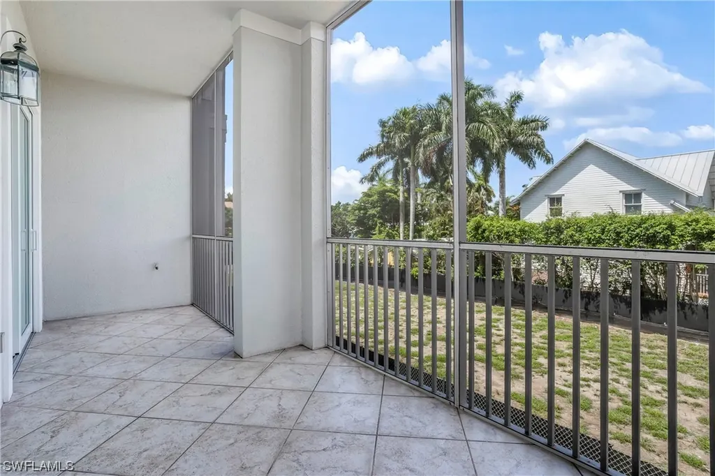 865 9th Avenue S Naples FL 34102