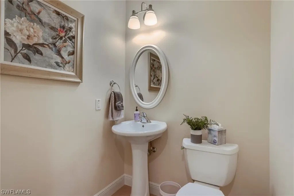 865 9th Avenue S Naples FL 34102