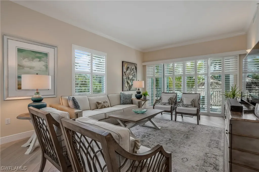 865 9th Avenue S Naples FL 34102