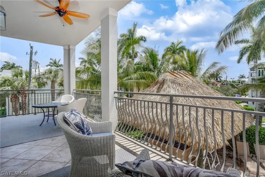 865 9th Avenue S Naples FL 34102