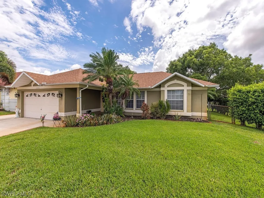 17445 Kentucky Road Fort Myers FL 33967