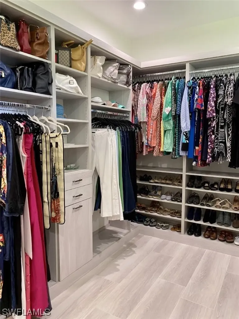 6615 Stonegate Drive Naples FL 34109