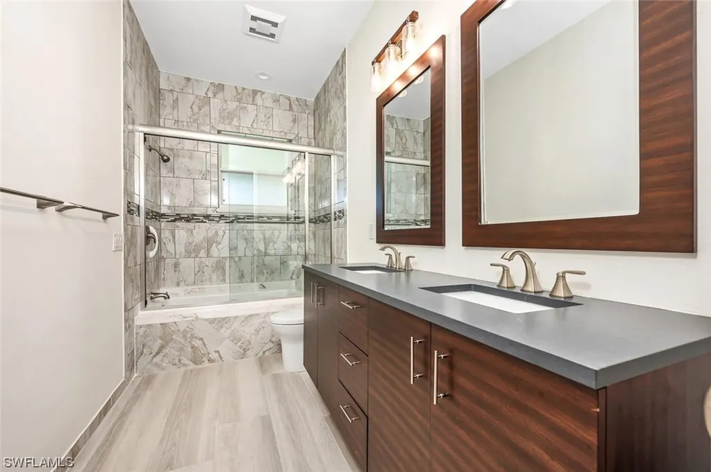 6615 Stonegate Drive Naples FL 34109