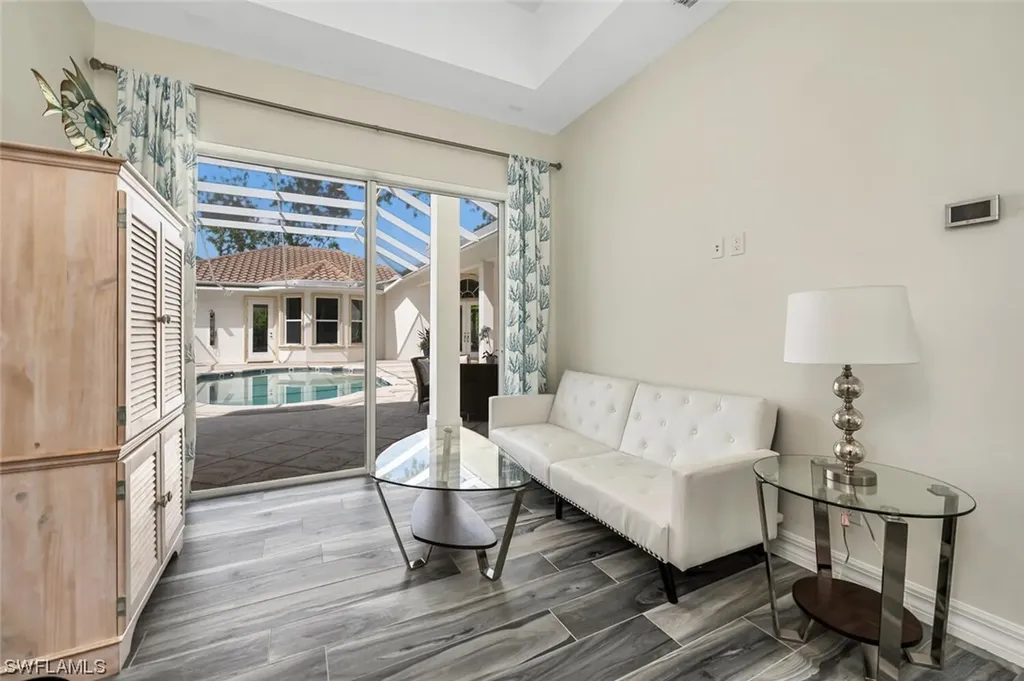 6615 Stonegate Drive Naples FL 34109