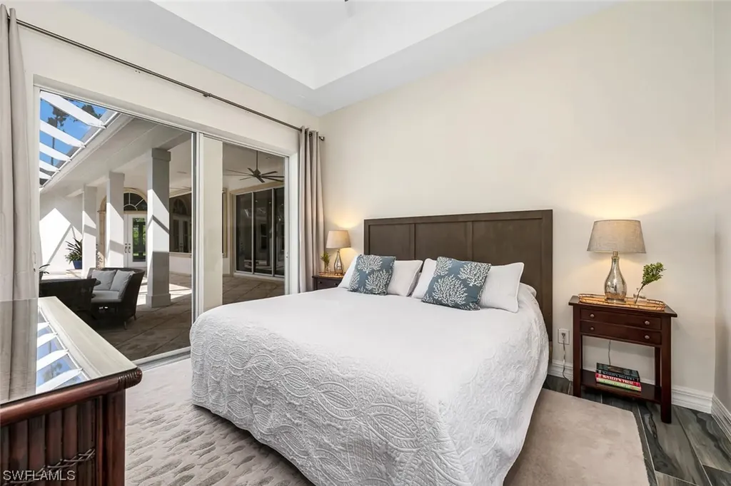 6615 Stonegate Drive Naples FL 34109