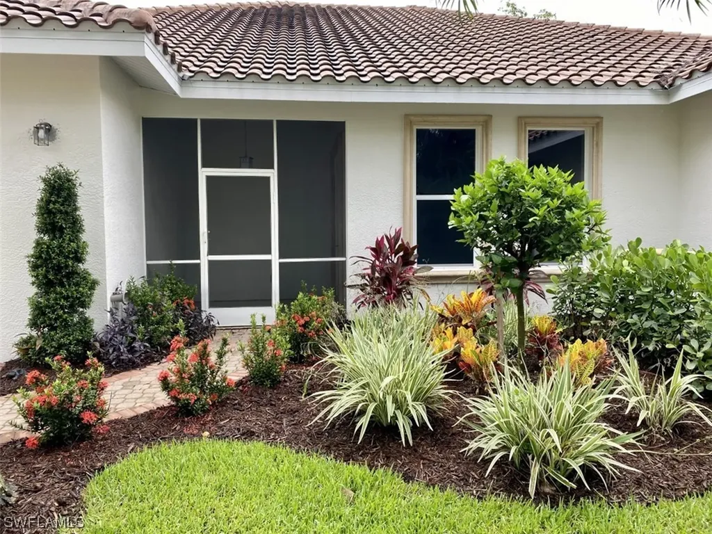 6615 Stonegate Drive Naples FL 34109