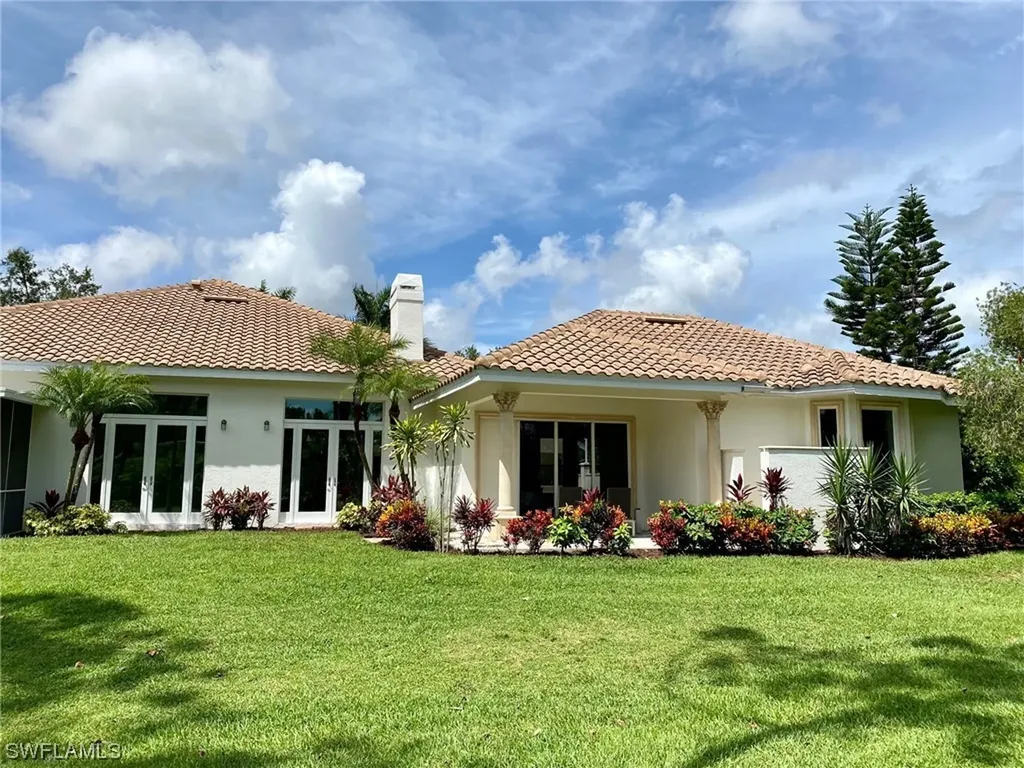6615 Stonegate Drive Naples FL 34109
