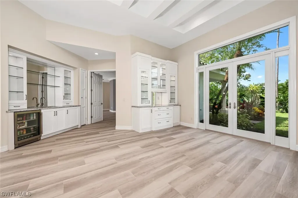6615 Stonegate Drive Naples FL 34109