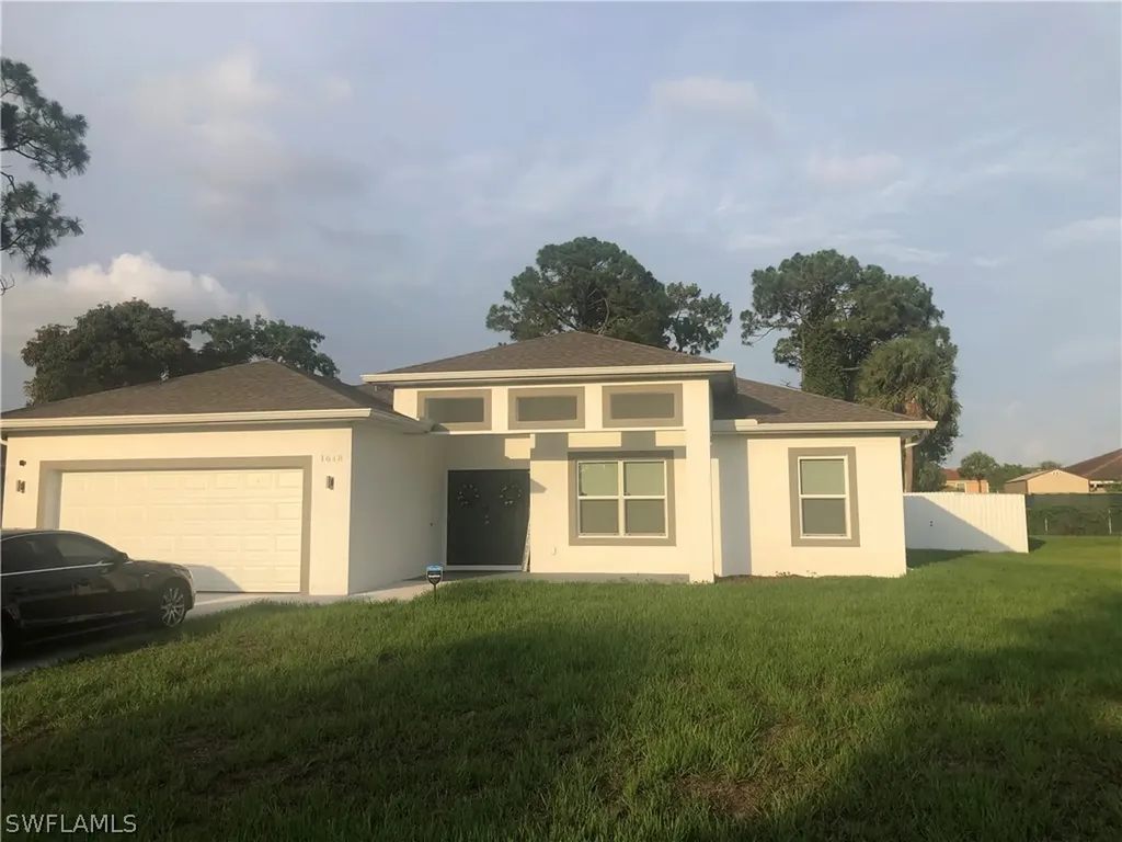 1618 Cheshire Circle E Lehigh Acres FL 33936