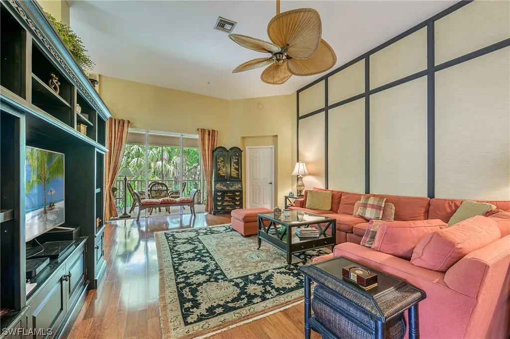 1675 Winding Oaks Way Naples FL 34109